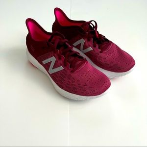 New balance women’s sneakers, pink
